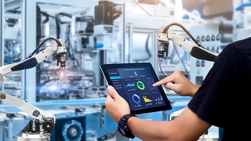 企业数字化转型：CRM系统开发，成本与价值的平衡之道